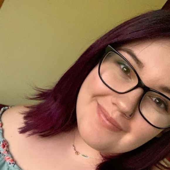 Meet your Posher, Jocelyn - Picture 1 of 1